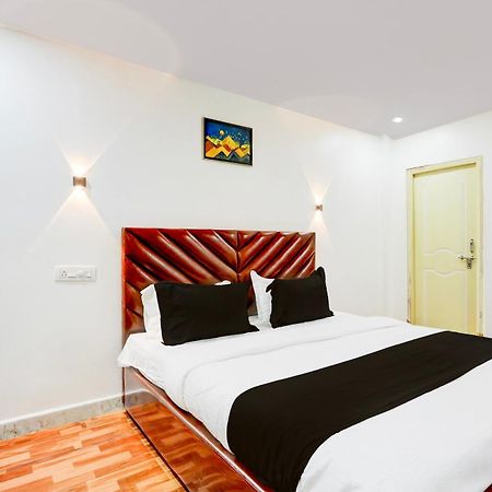 Hotel O Rms Grand Patancheru Екстериор снимка