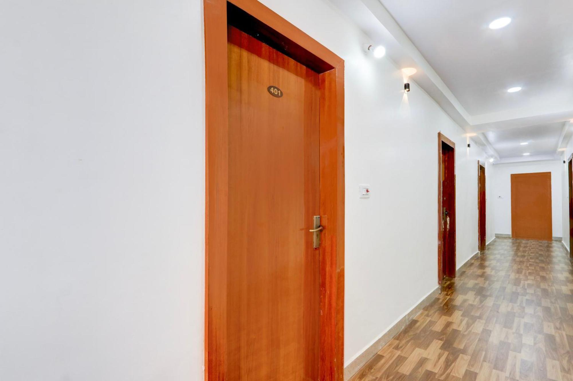 Hotel O Rms Grand Patancheru Екстериор снимка