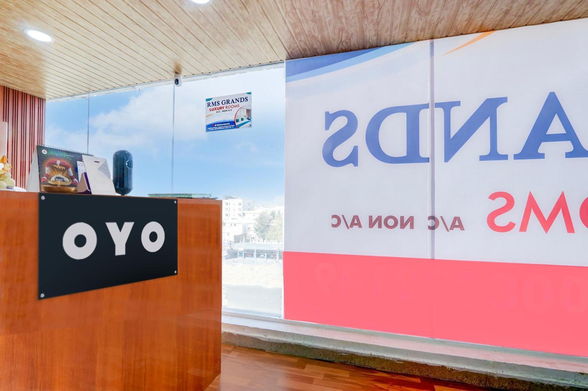 Hotel O Rms Grand Patancheru Екстериор снимка