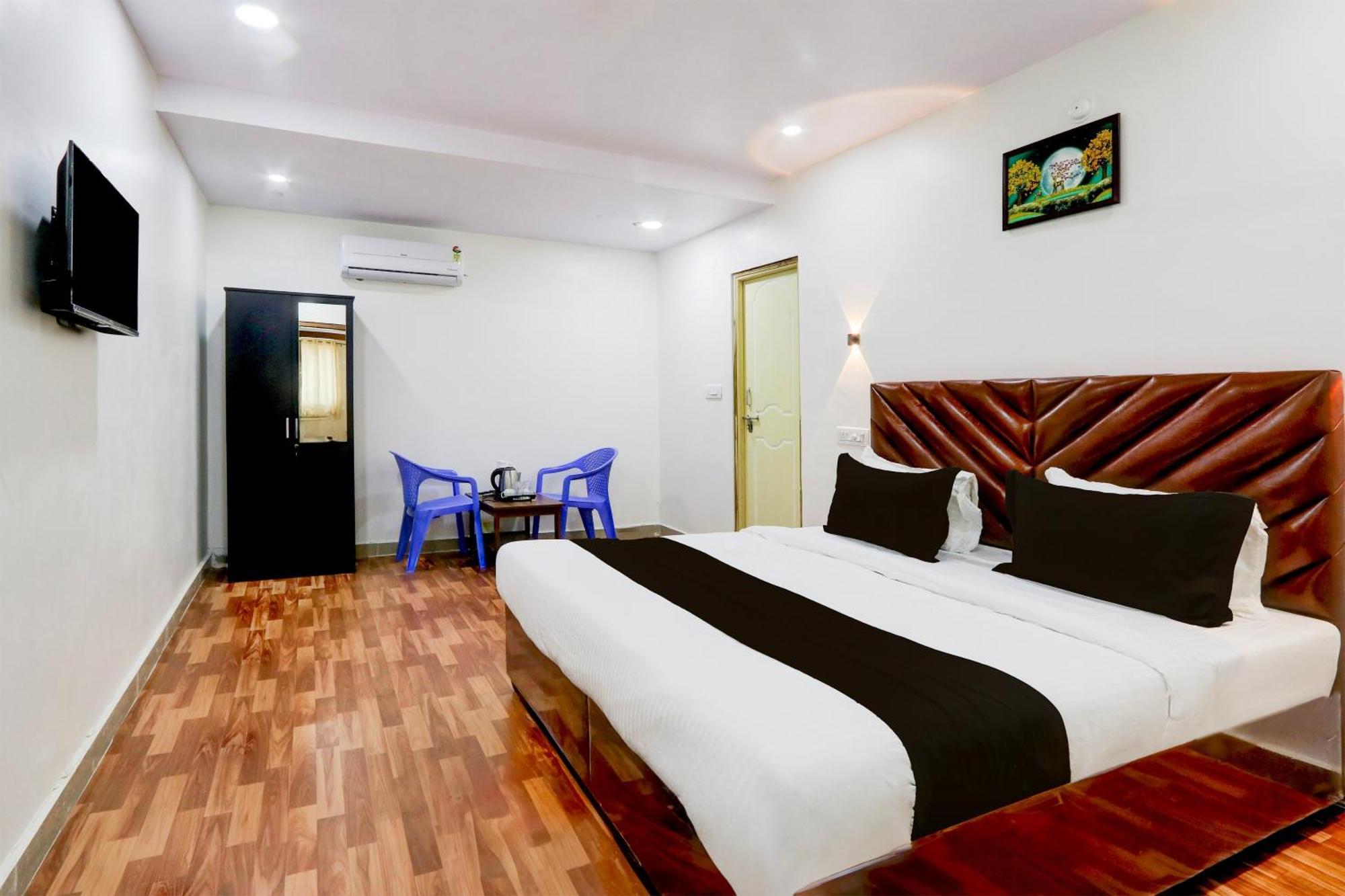 Hotel O Rms Grand Patancheru Екстериор снимка